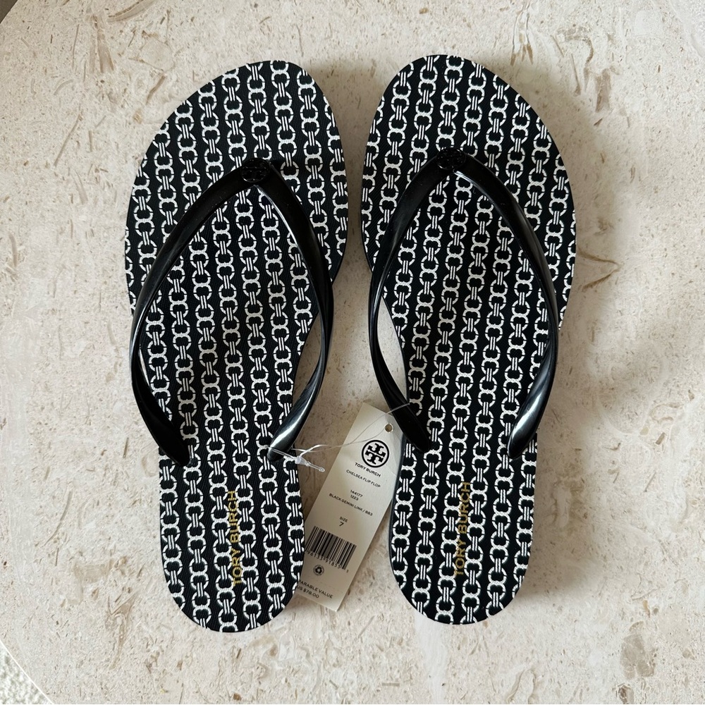 Tory Burch Chelsea Flip Flop- Black Gemini Link